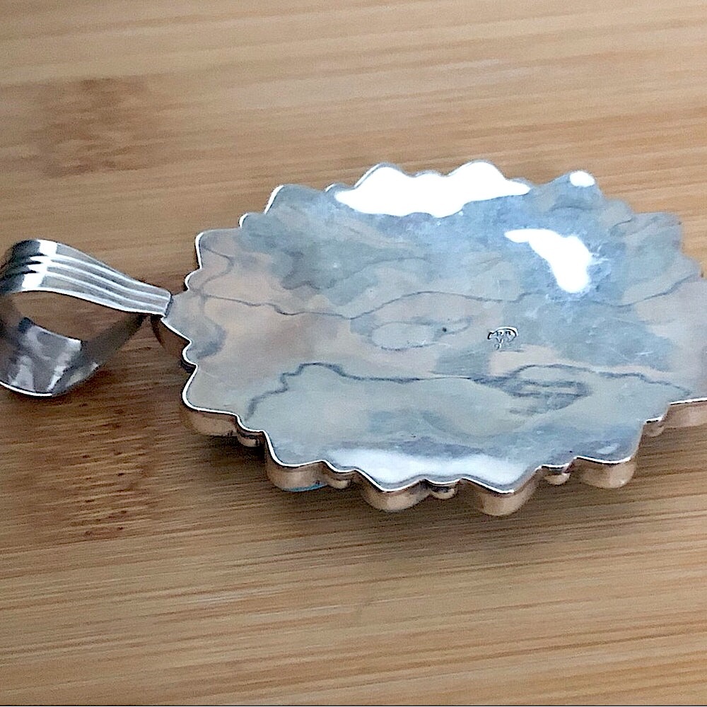 $218 Navajo Running Bear Estate Southwest Large Pendant Sterling Silver RB 925 - Picture 6 of 6
